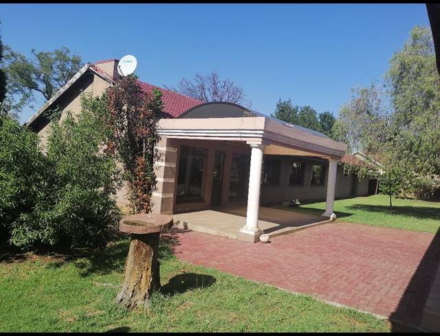 4 bed property to rent in KIBLER PARK